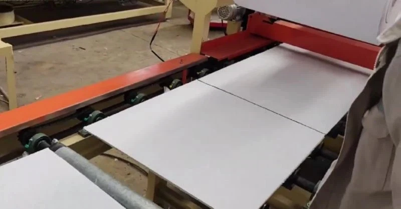 Automatic PVC Gypsum Board Laminating Machine